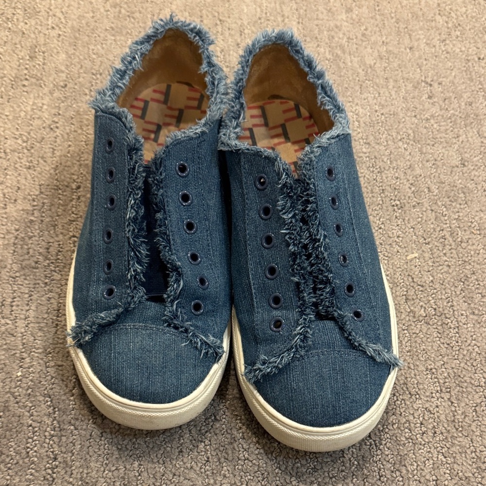 Frayed Denim Slip-On Sneakers Size 8W